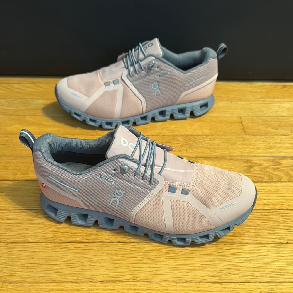 On Running Women's Pink and Gray Running Shoes